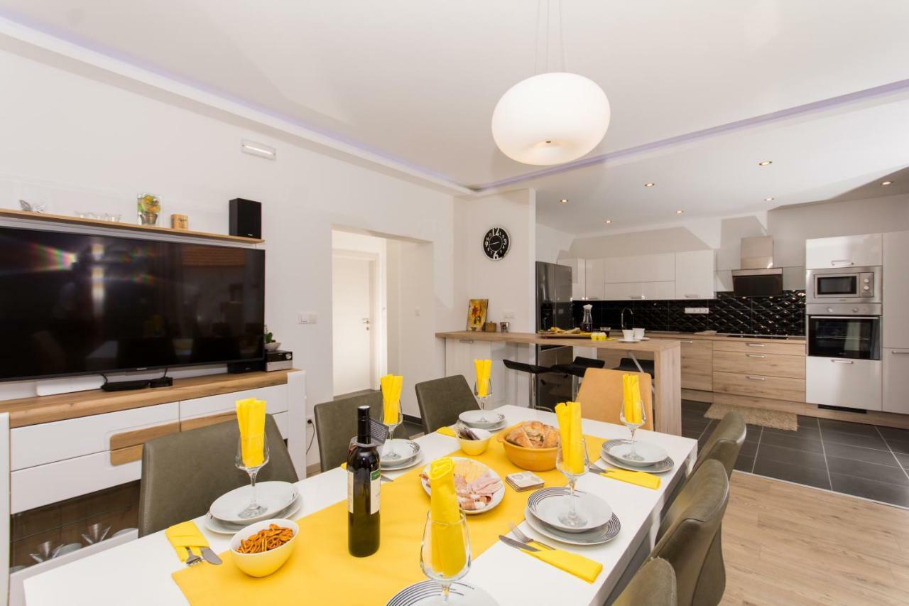 Villa Initium,Heated Pool All Season Trogir Luaran gambar